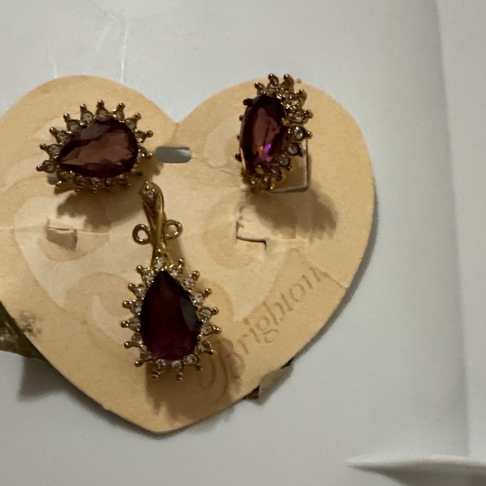 Elegant Purple Jewelry Set Never Worn